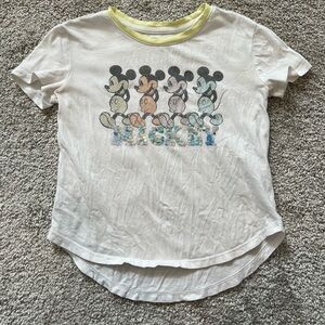 Gap kids Disney tee XS (4-5) years